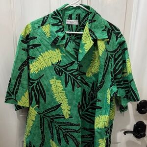 Hawaiian Fabrics Vibrant Green Leaf Men's Button Up Shirt